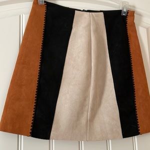 Like New Women’s Suede Skirt